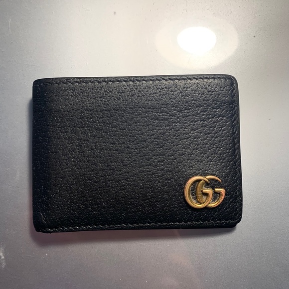 gucci men’s wallet